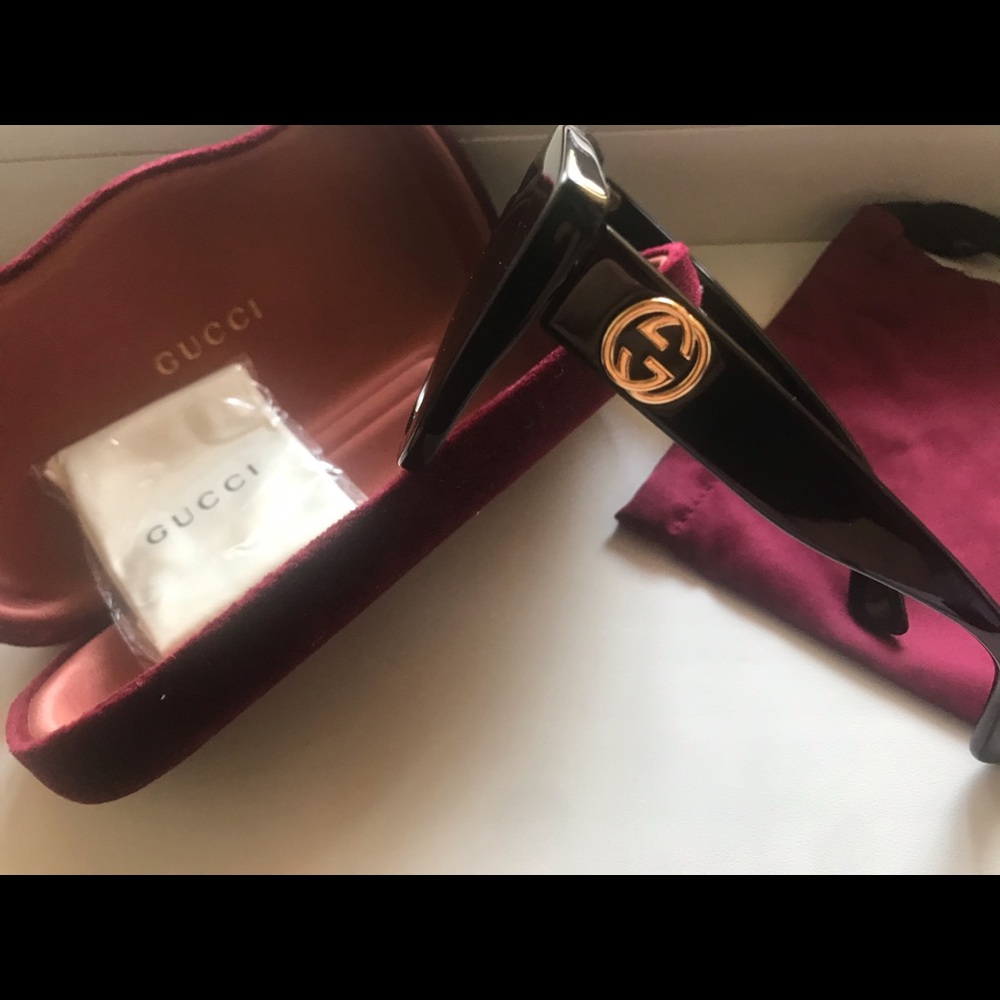 Gucci oversized sunglasses